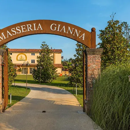 Bed & Breakfast Masseria Gianna Dei Marmi Forte dei Marmi